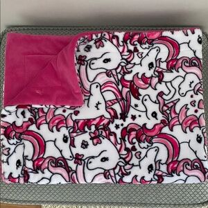 Soo Soft Baby Crib Blanket Unicorn Print